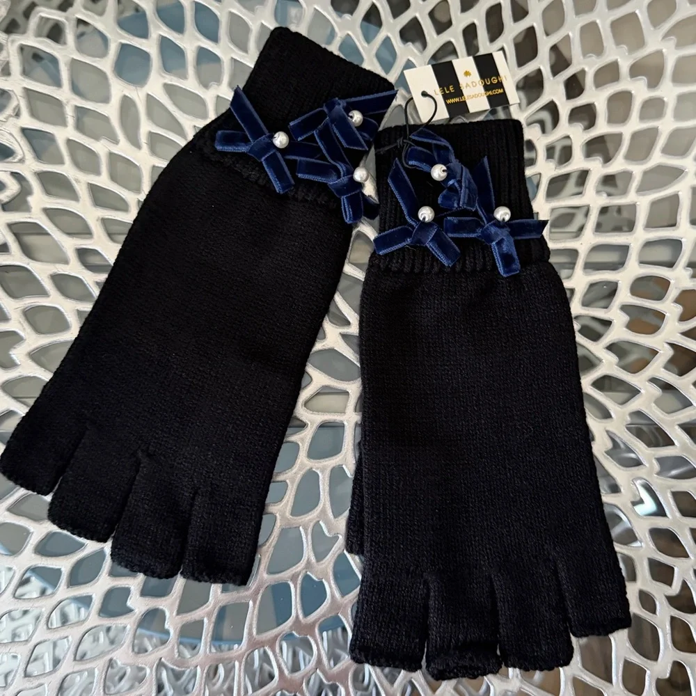 Lele Sadoughi Black Bow Embellished Fingerless Knit Gloves NWT